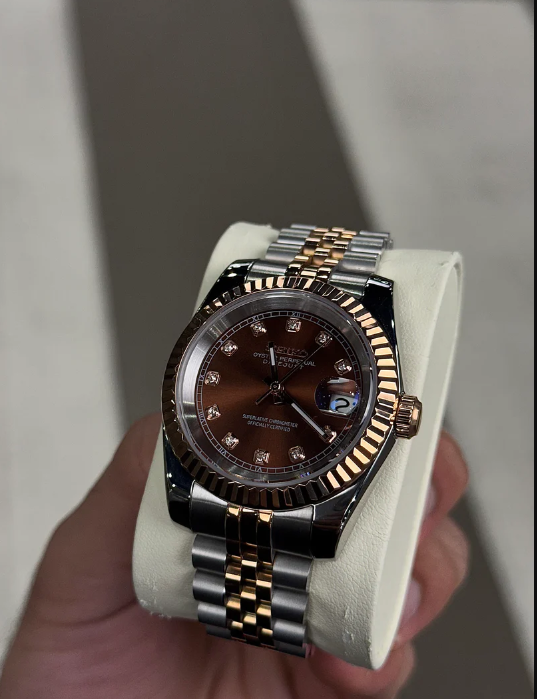 Chocolate Diamond Dial